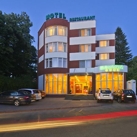 Hotel Bavaria Крайова Экстерьер фото